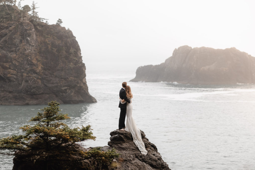 Oregon Coast Elopement. Top Places to Elope in the US