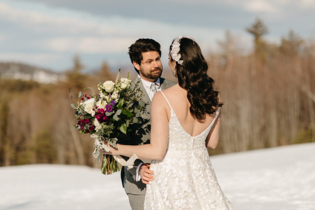 First look at elopement in the winter