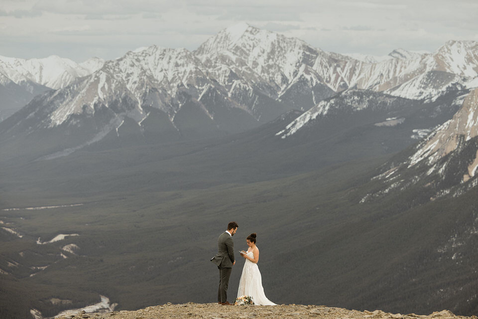 elopement in the Canadian rockies
