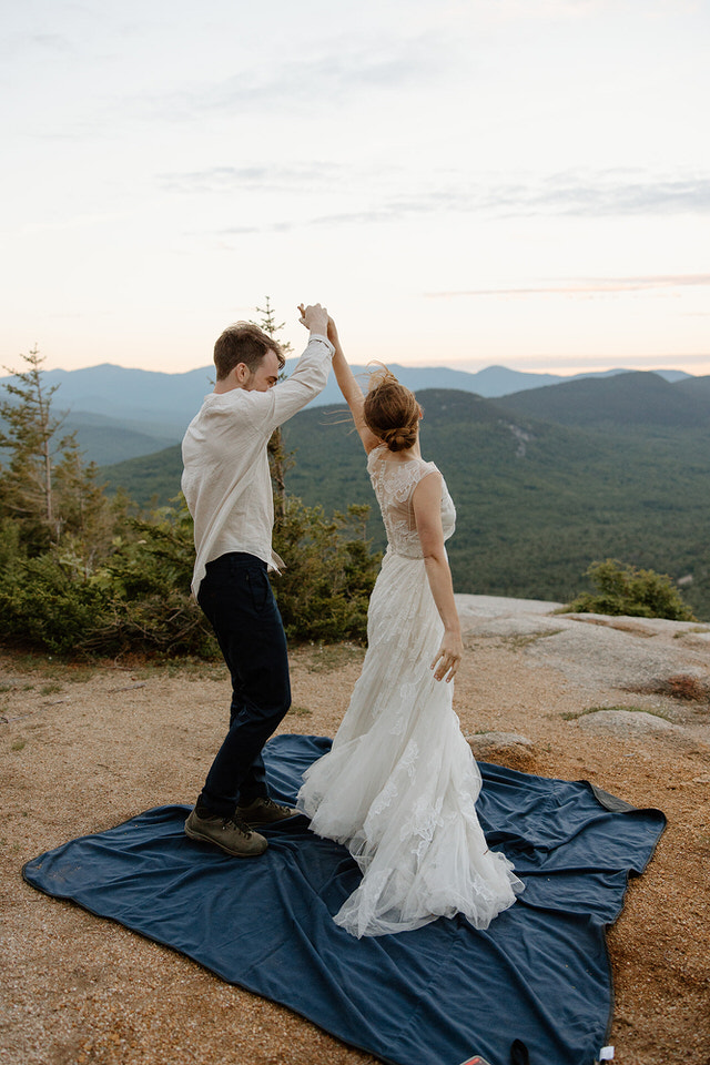 Elopement in the mountains first dance