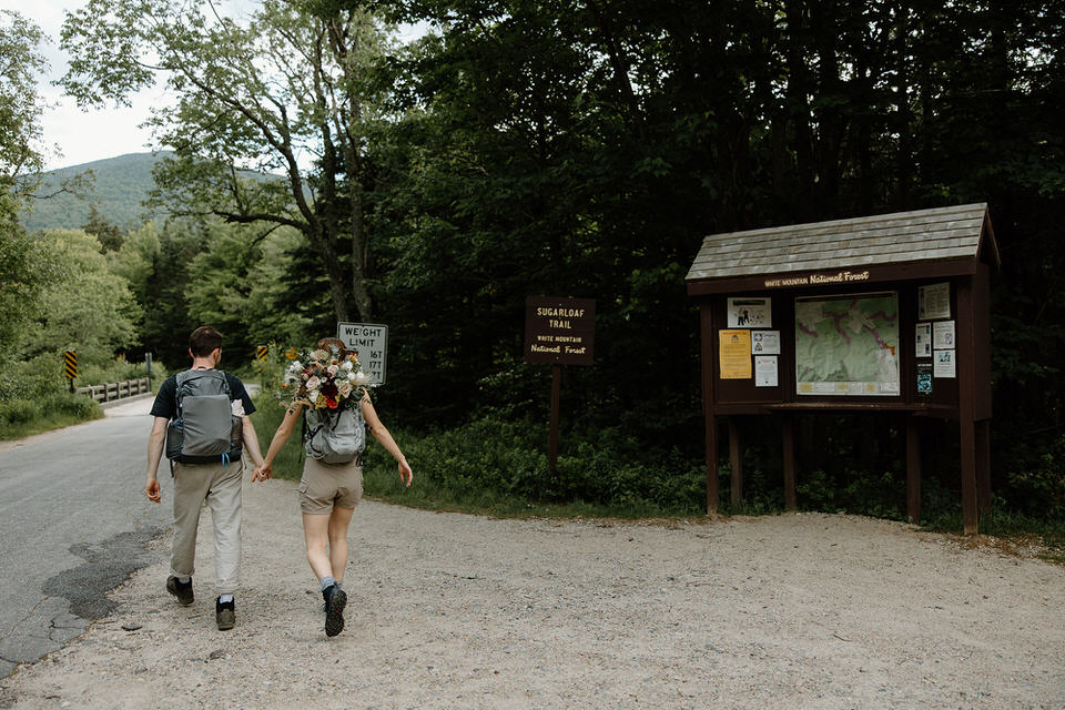 Hiking elopement tips for adventure elopement. What to pack for hiking elopement. 