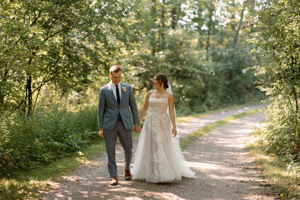 Vermont wedding photos in the Summer