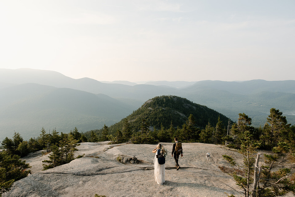 Hiking wedding in White Mountains