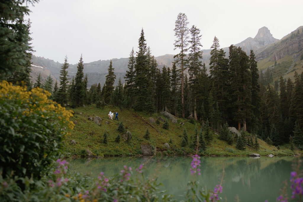 Full San Juan Mountains elopement guide including how to elope, where to elope and top tips for Colorado elopement.