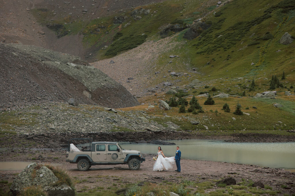 Full San Juan Mountains elopement guide including how to elope, where to elope and top tips for Colorado elopement.